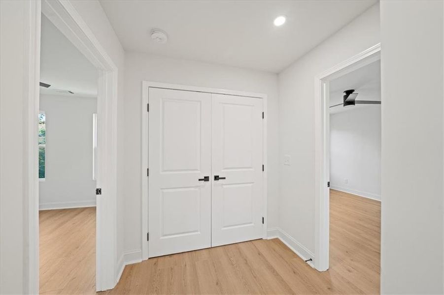 Spacious, unfurnished interior of a new home in , Atlanta (Image 34). Spacious, unfurnished interior of a new home in , Atlanta (Image 34).