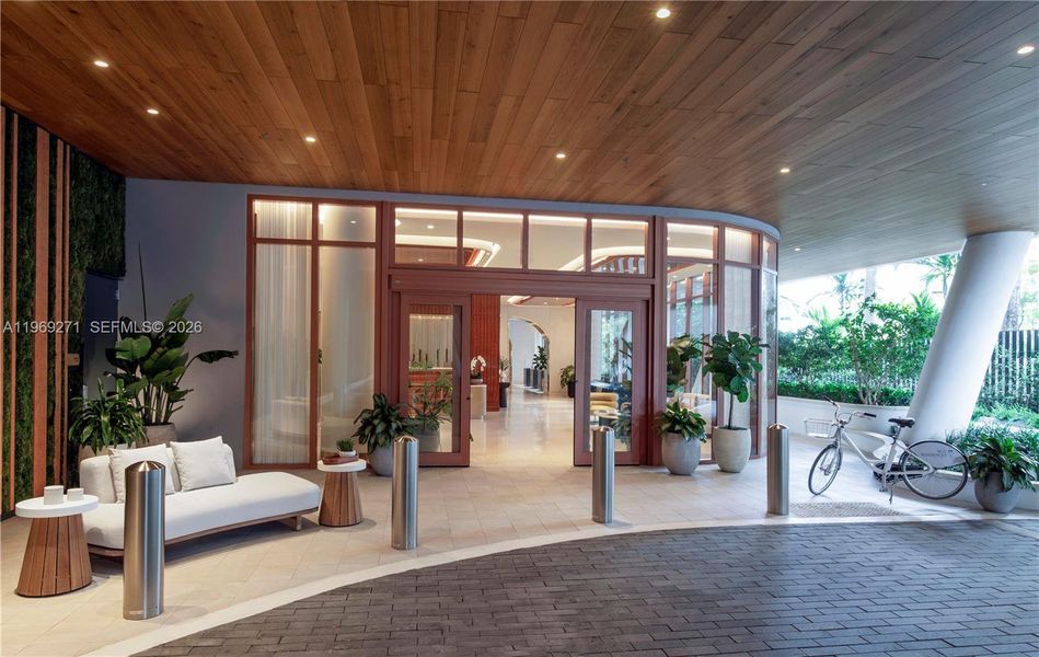 Community amenities in Mr. C Residences, Miami (Image 55).