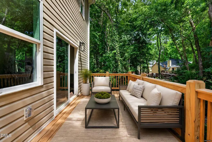 22-web-or-mls-Back_Deck_4K