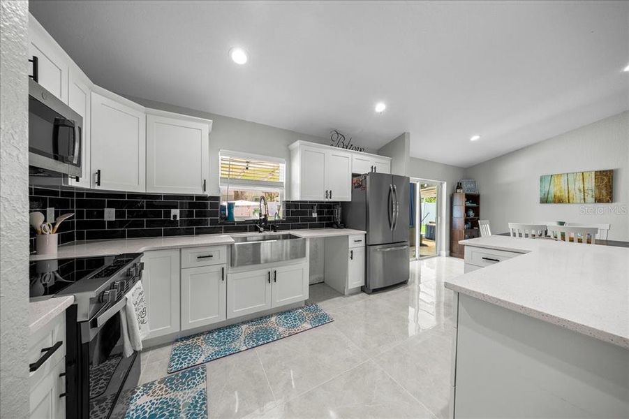 Furnished interior view inside a new home in , Ocala (Image 10).