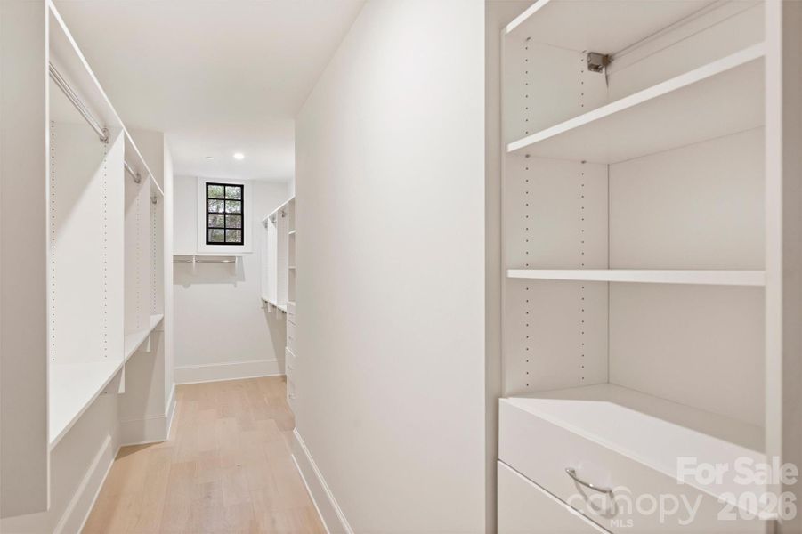 Image 43 of a home in .