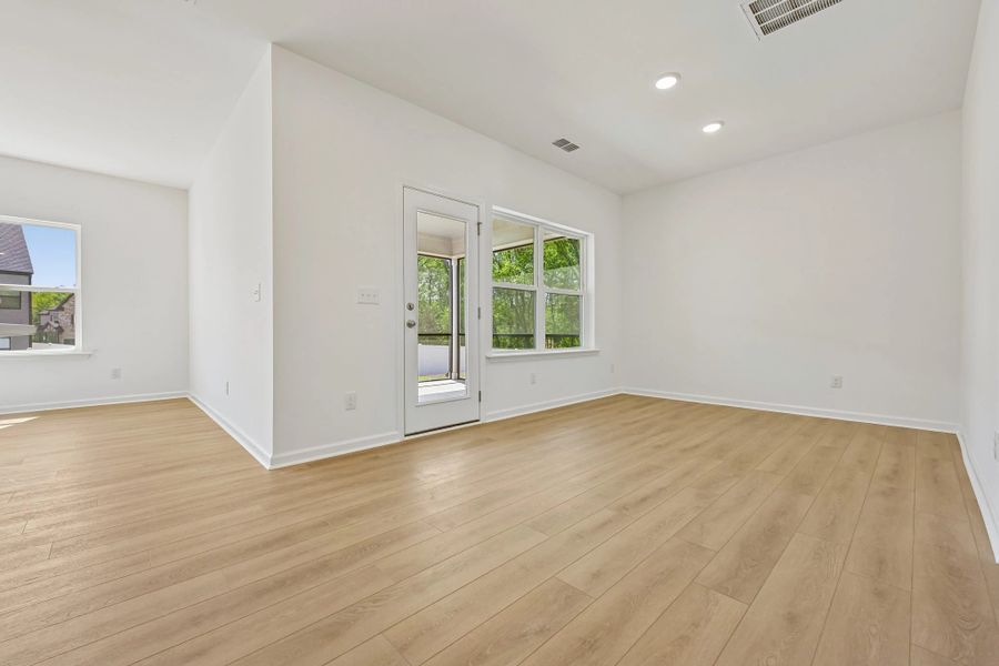 Spacious, unfurnished interior of a new home in Rowland's Grant, Fuquay Varina (Image 15).