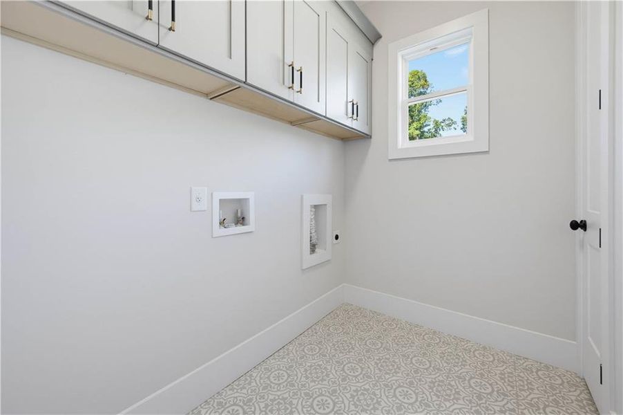 Spacious, unfurnished interior of a new home in , Gainesville (Image 37). Spacious, unfurnished interior of a new home in , Gainesville (Image 37).