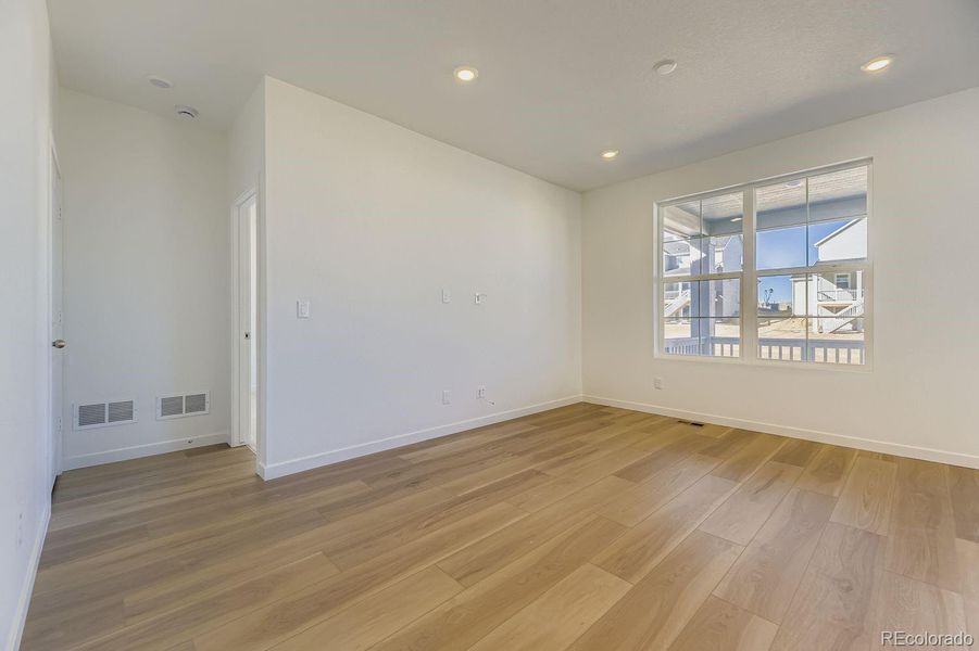 Spacious, unfurnished interior of a new home in Independence: The Pioneer Collection, Elizabeth (Image 7).