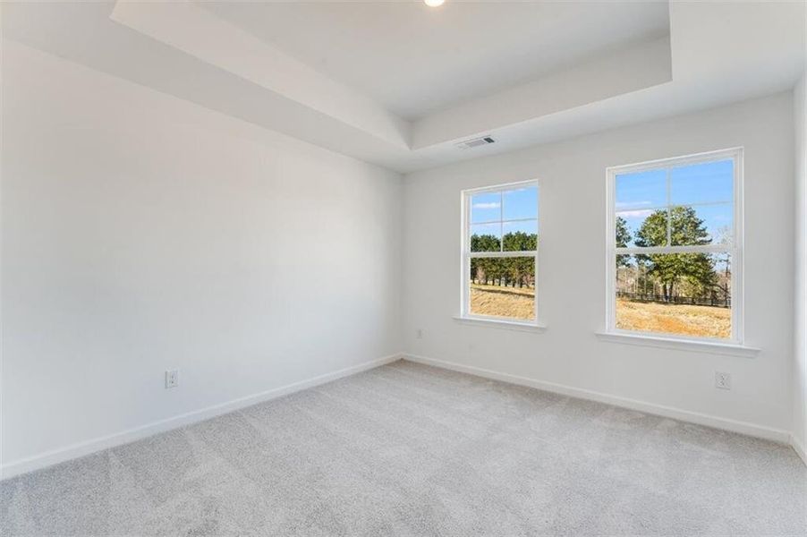 Spacious, unfurnished interior of a new home in Rosewood Farm, Lawrenceville (Image 23).