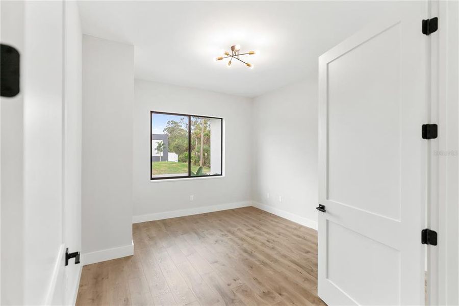 Spacious, unfurnished interior of a new home in , Port Charlotte (Image 73).