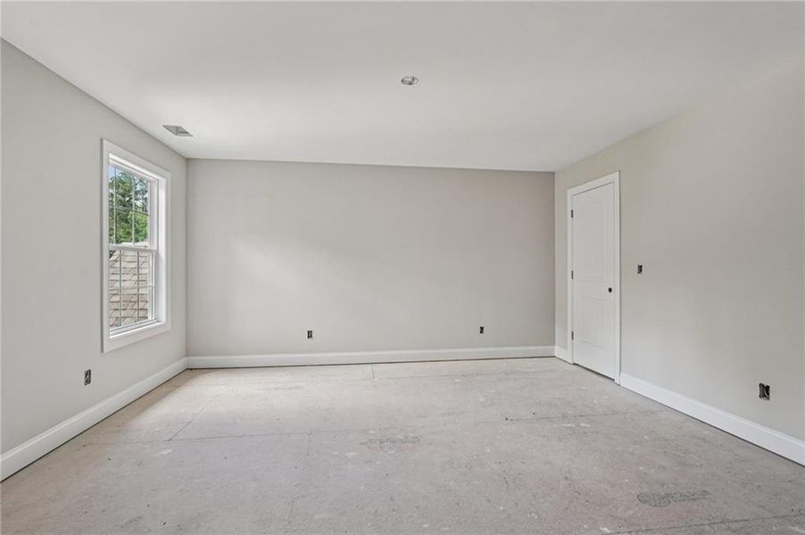 Spacious, unfurnished interior of a new home in , Douglasville (Image 44).