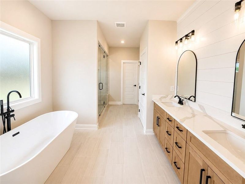 Furnished interior view inside a new home in , Jefferson (Image 33).