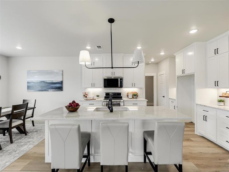 Furnished interior view inside a new home in , Sherman (Image 17).