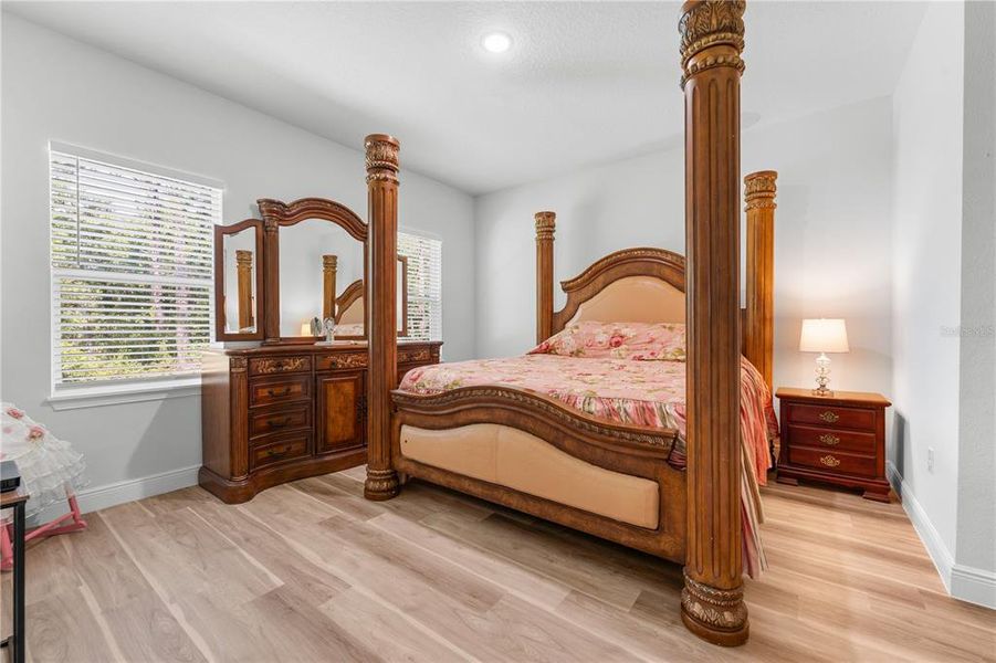 Furnished interior view inside a new home in , Ocala (Image 8).