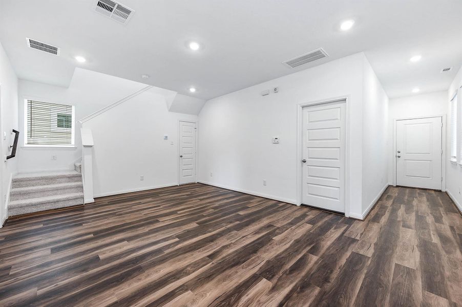 Additional view of the bonus room. Additional view of the bonus room.