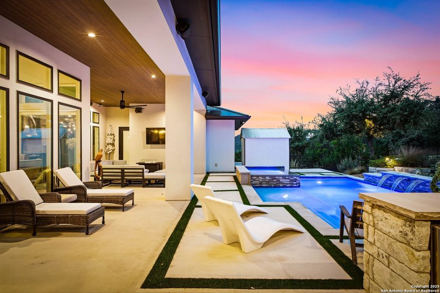 Exterior details and patio area of a home in , San Antonio (Image 26).