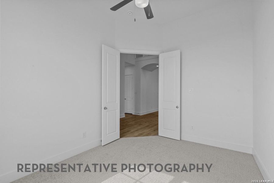 Spacious, unfurnished interior of a new home in Hallie's Cove, Schertz (Image 20).
