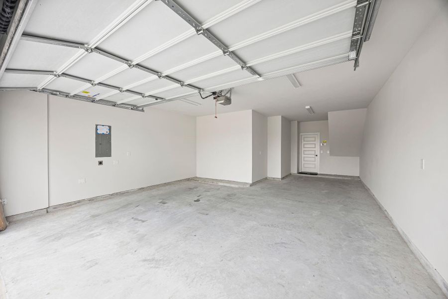 3 Car Garage