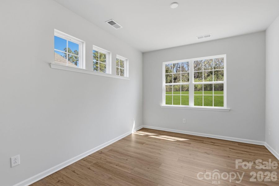 Spacious, unfurnished interior of a new home in Roselyn, Lancaster (Image 18).