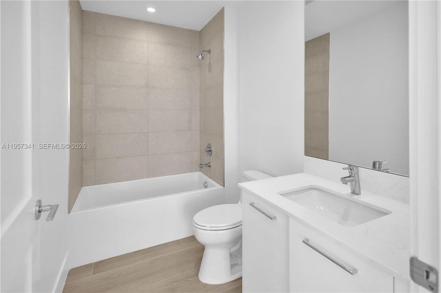 Furnished interior view inside a new home in , Fort Lauderdale (Image 5). Furnished interior view inside a new home in , Fort Lauderdale (Image 5).