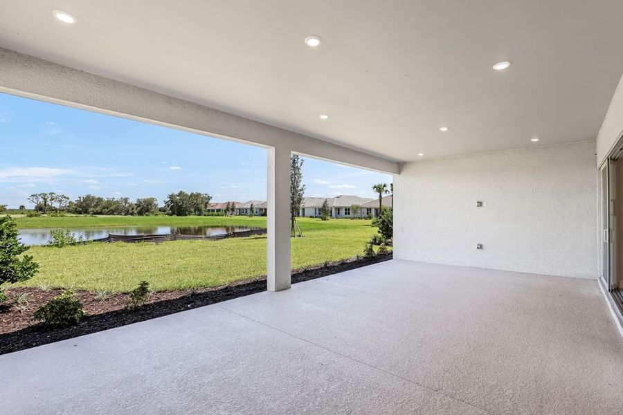 Spacious, unfurnished interior of a new home in Esplanade at Starling, Punta Gorda (Image 24). Spacious, unfurnished interior of a new home in Esplanade at Starling, Punta Gorda (Image 24).