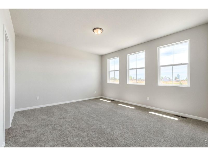 Spacious, unfurnished interior of a new home in Hidden Creek, Frederick (Image 30).