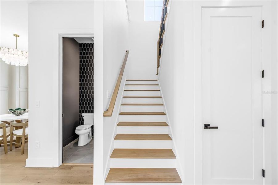 Spacious, unfurnished interior of a new home in , St. Petersburg (Image 23).