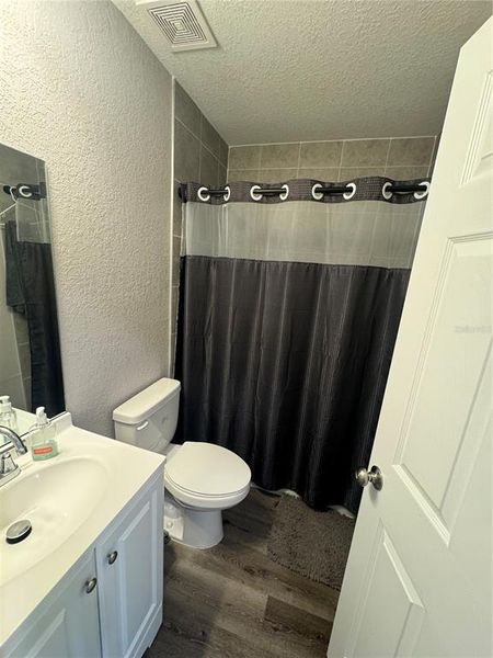 Furnished interior view inside a new home in , Dunnellon (Image 9).