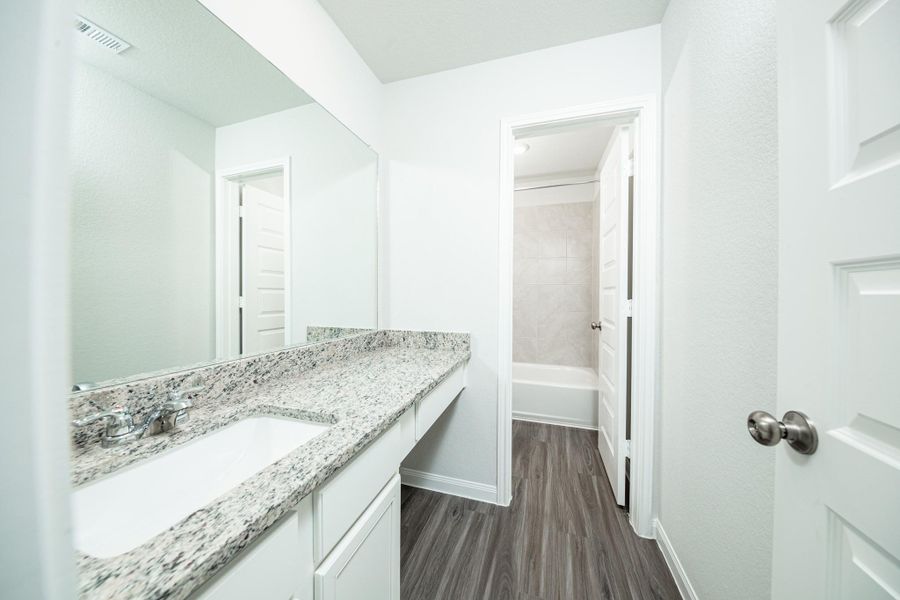 Furnished interior view inside a new home in Cliffstone Hills, Conroe (Image 18). Furnished interior view inside a new home in Cliffstone Hills, Conroe (Image 18).