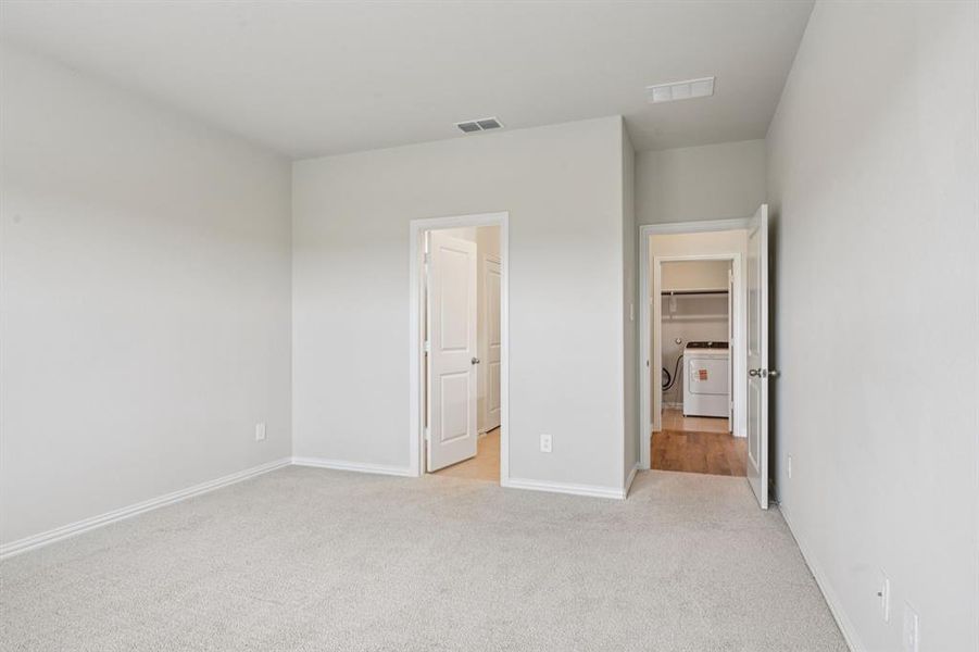 Spacious, unfurnished interior of a new home in River Ridge, Crandall (Image 25).