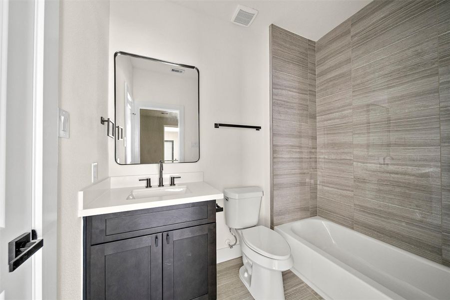 Furnished interior view inside a new home in , Houston (Image 7).