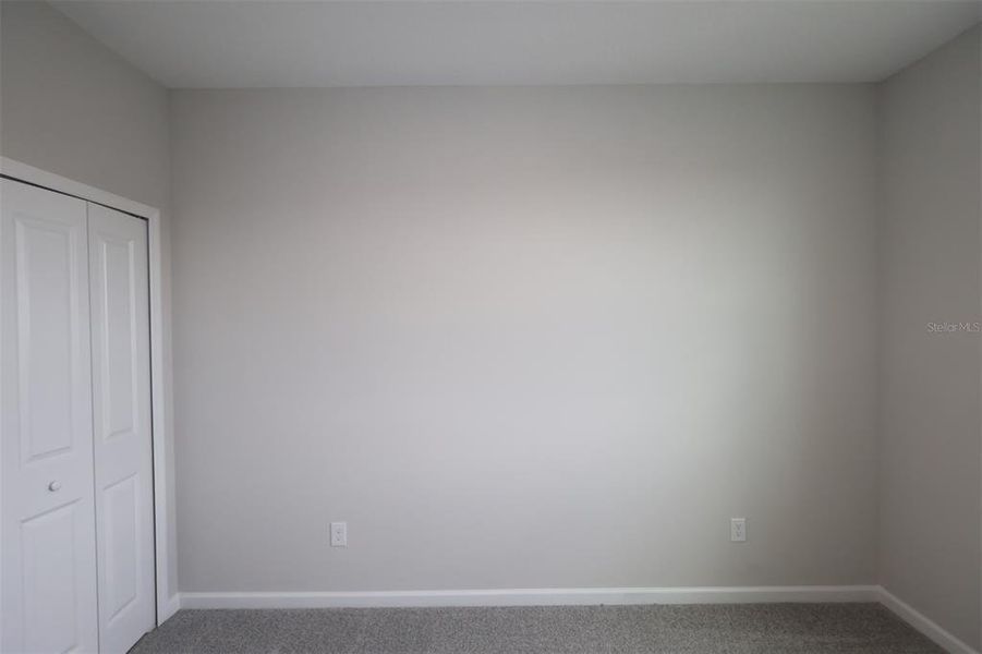 Spacious, unfurnished interior of a new home in Center Lake on the Park, St. Cloud (Image 19).