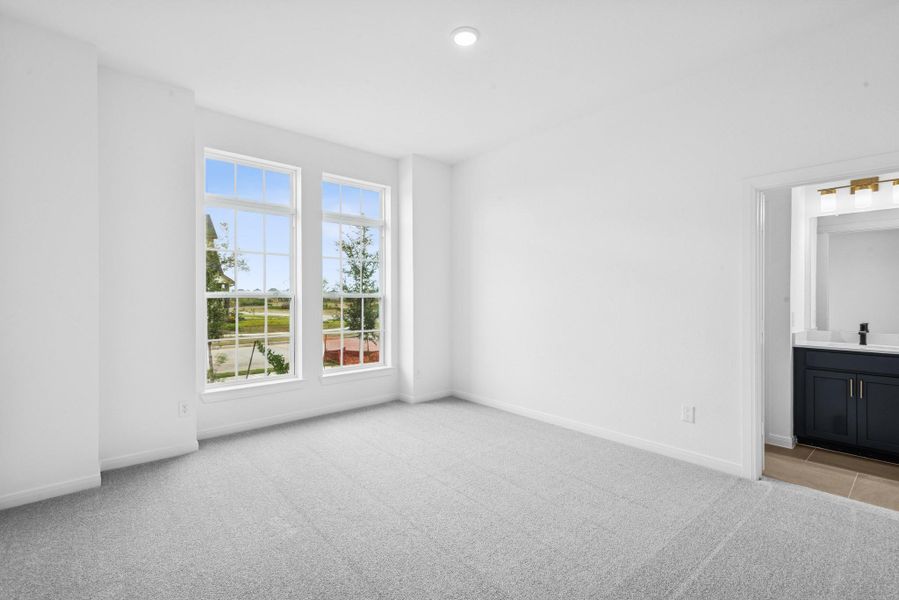 Spacious, unfurnished interior of a new home in The Grand Prairie 50’, Hockley (Image 28).