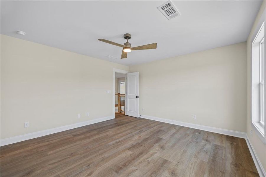 Spacious, unfurnished interior of a new home in , Monroe (Image 54).