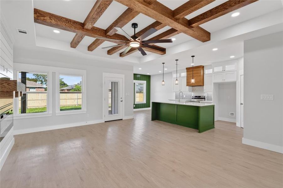 Spacious, unfurnished interior of a new home in , Gun Barrel City (Image 18). Spacious, unfurnished interior of a new home in , Gun Barrel City (Image 18).