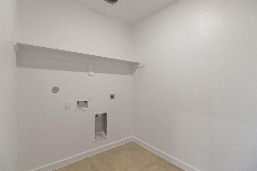 Photo is not of the actual home but is an inspirational photo of builder’s model home and may depict options, furnishings, and/or decorator features that are not included. Photo is not of the actual home but is an inspirational photo of builder’s model home and may depict options, furnishings, and/or decorator features that are not included.