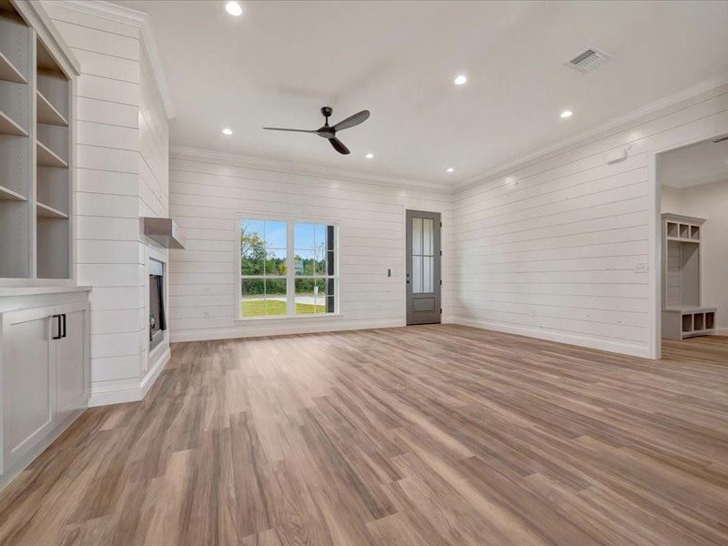 Spacious, unfurnished interior of a new home in , Huntington (Image 34).