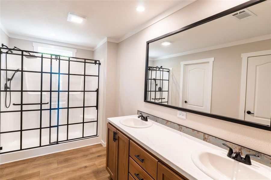 Furnished interior view inside a new home in , Gun Barrel City (Image 7).