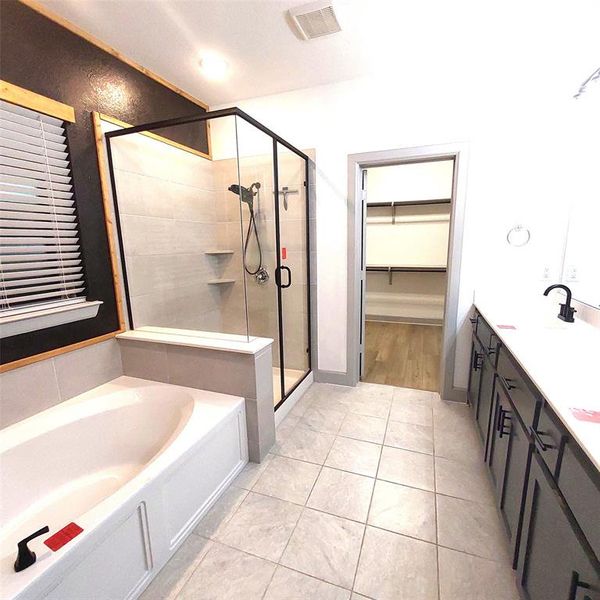 Furnished interior view inside a new home in , Royse City (Image 13).