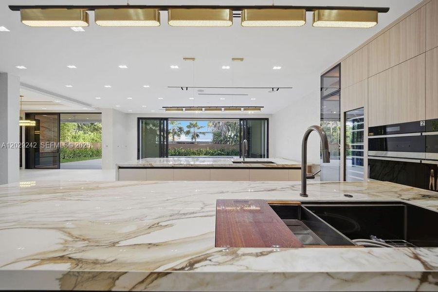 Image 78 of a home in .