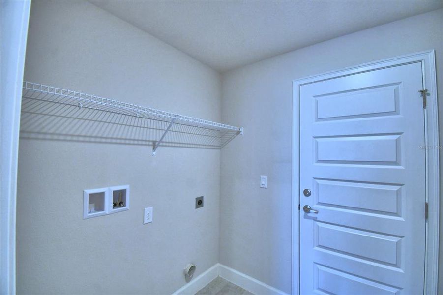 Spacious, unfurnished interior of a new home in Lake Juliana Estates, Auburndale (Image 27).