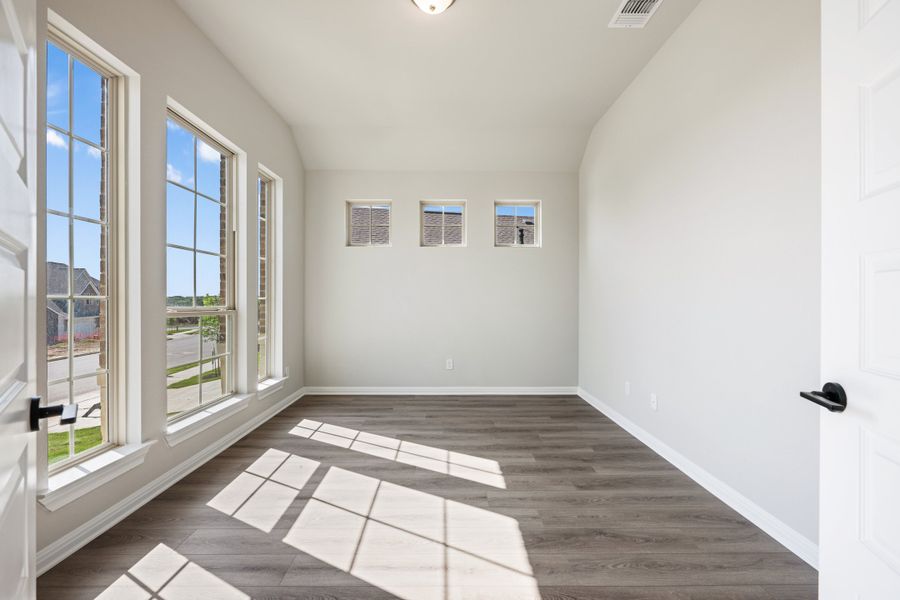 Representative unfurnished interior of a home built from the Maxwell by Ashton Woods in The Estates at La Cima, San Marcos (Image 38). Representative unfurnished interior of a home built from the Maxwell by Ashton Woods in The Estates at La Cima, San Marcos (Image 38).