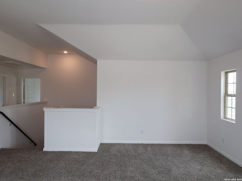 Spacious, unfurnished interior of a new home in Cinco Lakes, San Antonio (Image 24). Spacious, unfurnished interior of a new home in Cinco Lakes, San Antonio (Image 24).