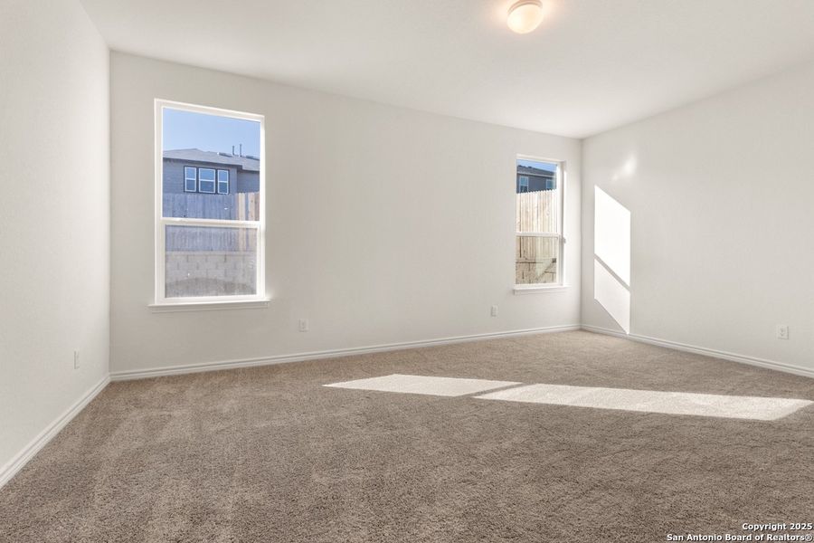Spacious, unfurnished interior of a new home in Knox Ridge, Converse (Image 6).