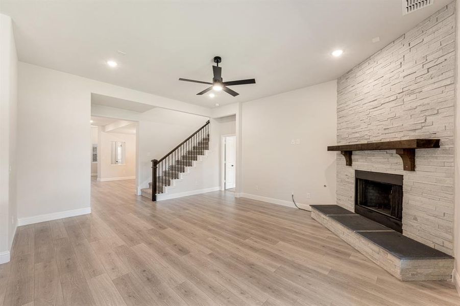 Spacious, unfurnished interior of a new home in Eagle Glen 50, Alvarado (Image 29). Spacious, unfurnished interior of a new home in Eagle Glen 50, Alvarado (Image 29).
