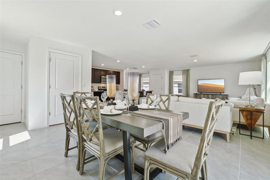Furnished interior view inside a new home in Sherman Oaks, Brooksville (Image 13). Furnished interior view inside a new home in Sherman Oaks, Brooksville (Image 13).