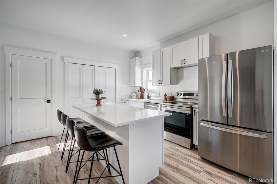 Lincoln Model Home Photos. Same model home by same builder.