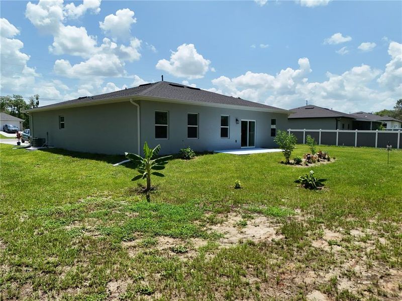 Exterior details and patio area of a home in , Ocala (Image 4).