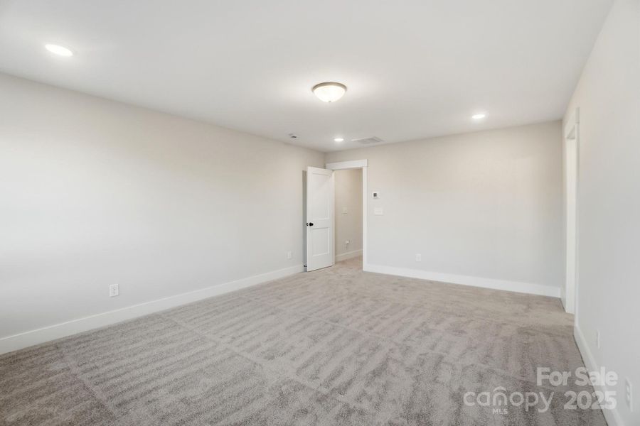 Spacious, unfurnished interior of a new home in , Waxhaw (Image 26).