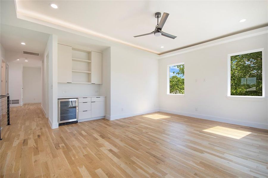 upstairs game room/loft