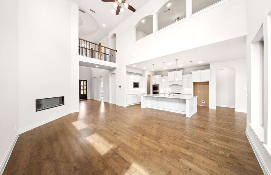 Representative unfurnished interior of a home built from the 3799 by Ravenna Homes in Cross Creek West, Fulshear (Image 38). Representative unfurnished interior of a home built from the 3799 by Ravenna Homes in Cross Creek West, Fulshear (Image 38).