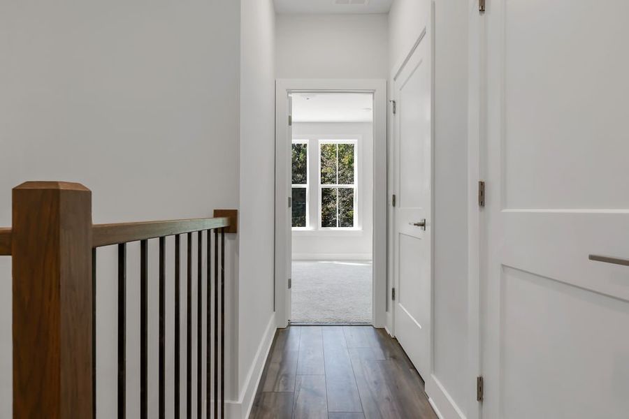 Spacious, unfurnished interior of a new home in Echo Park, Suwanee (Image 33).
