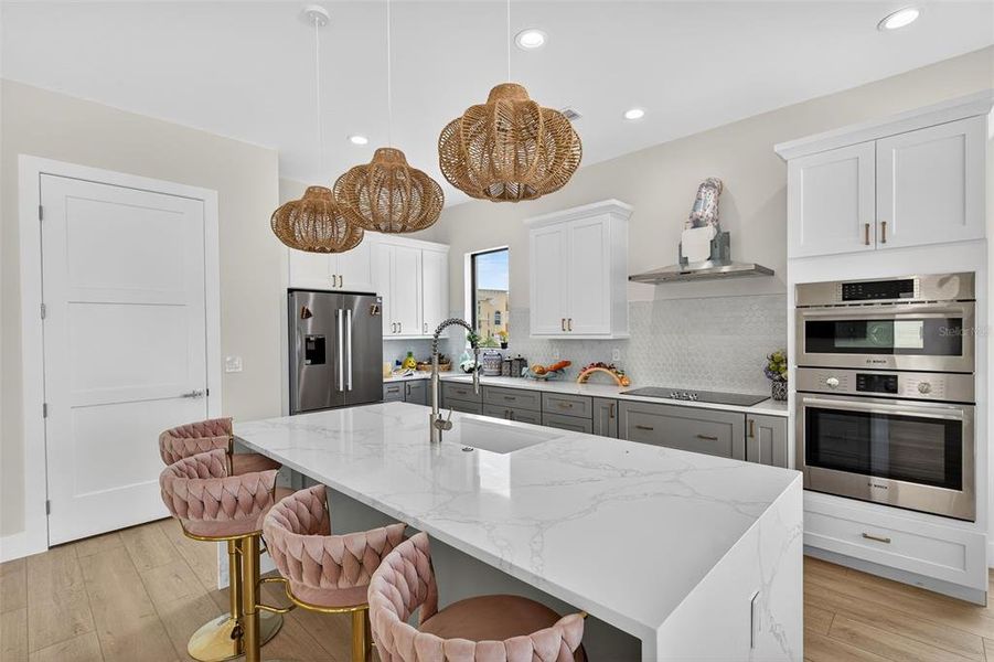 Furnished interior view inside a new home in , St. Petersburg (Image 35).