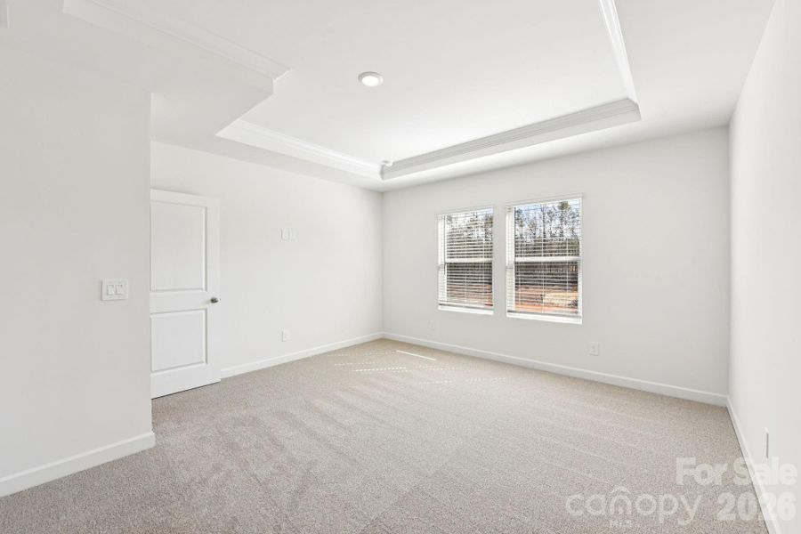 Spacious, unfurnished interior of a new home in Brighton Springs, York (Image 18).